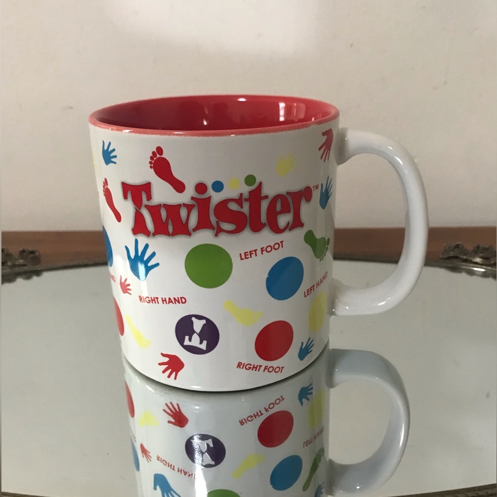 ✔️Large “Twister Game” Mug 🟢